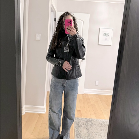 Brand NEW Genuine Leather Coat - Danier - Picture 3 of 16